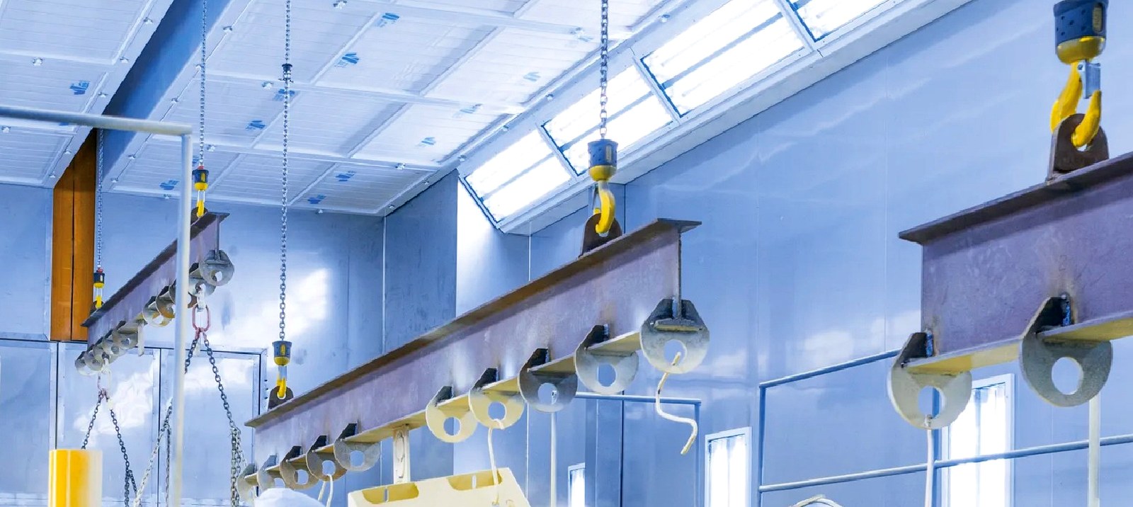 Carbonisation and thermal equipment assembly hall at a Tongao workshop