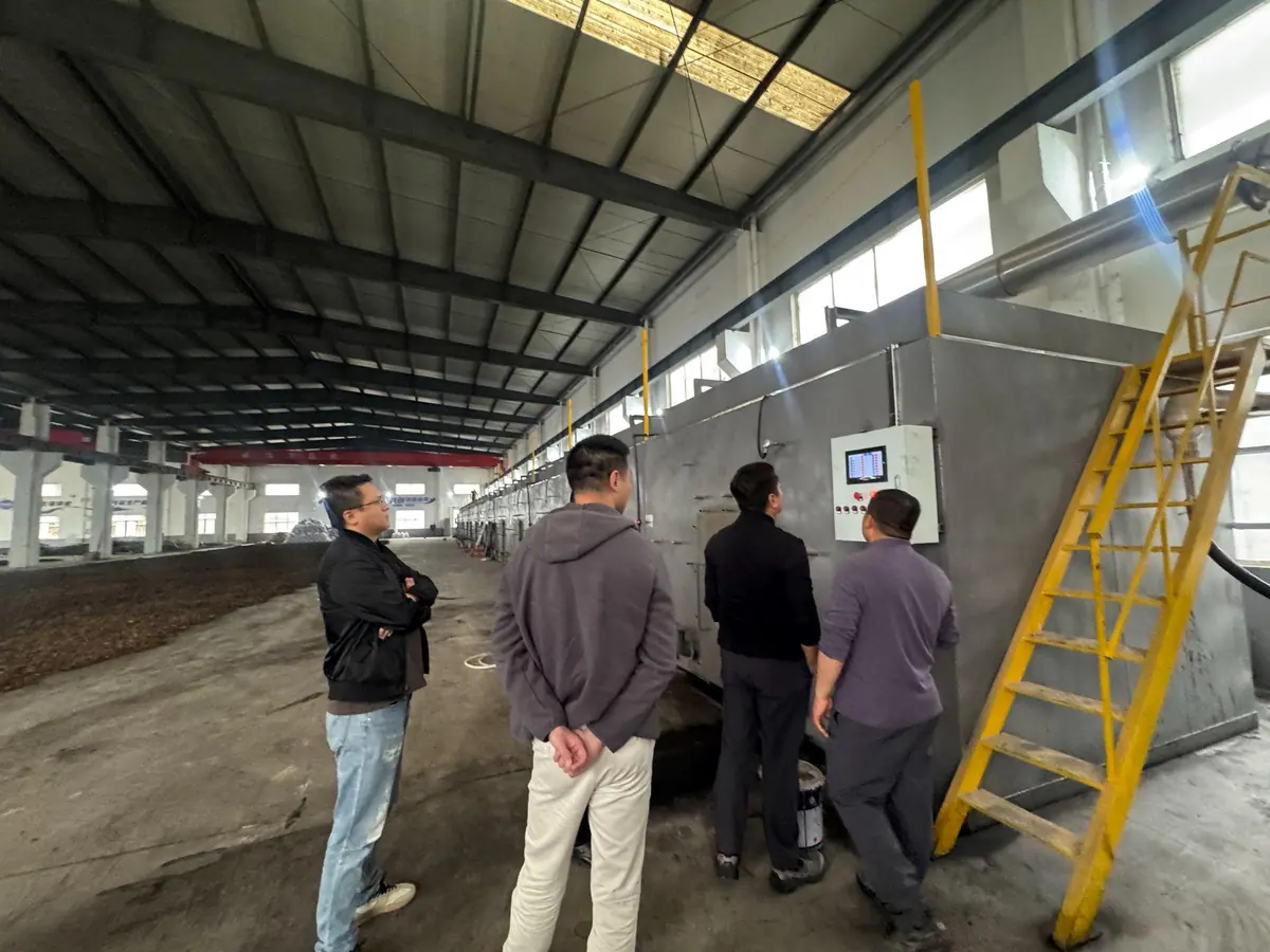 International client visit at a Tongao facility